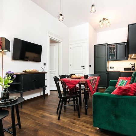 Wooden Horse - New Apartment - Old Town كراكوفيا المظهر الخارجي الصورة