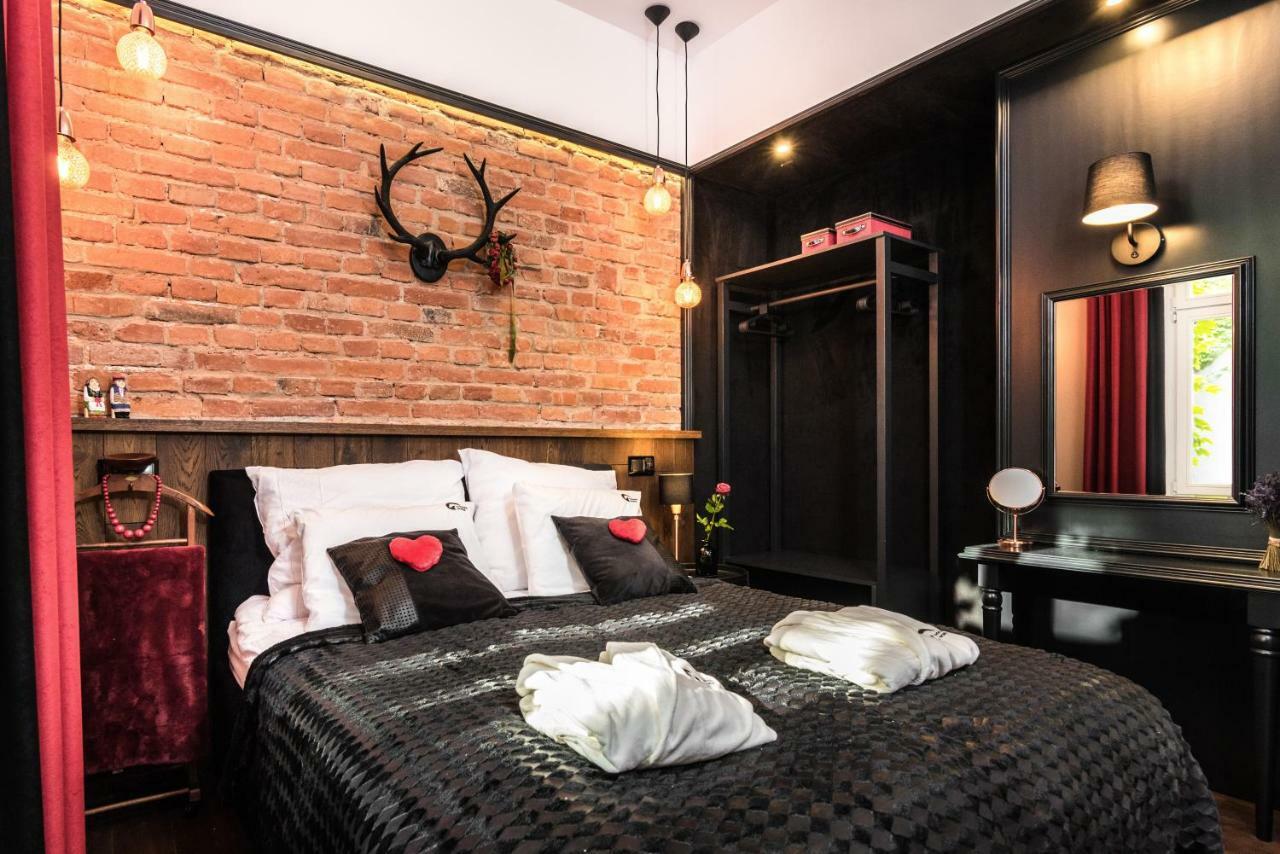 Wooden Horse - New Apartment - Old Town كراكوفيا المظهر الخارجي الصورة