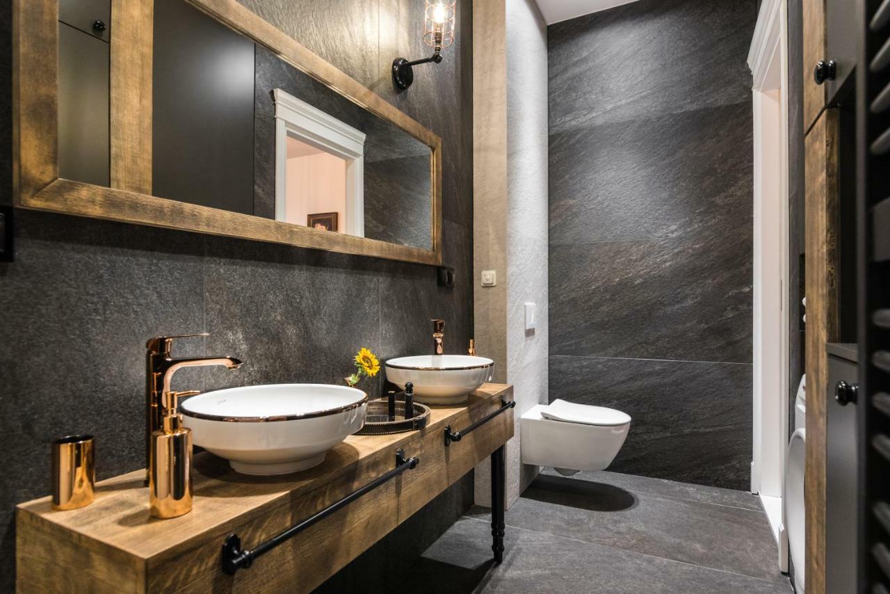 Wooden Horse - New Apartment - Old Town كراكوفيا المظهر الخارجي الصورة