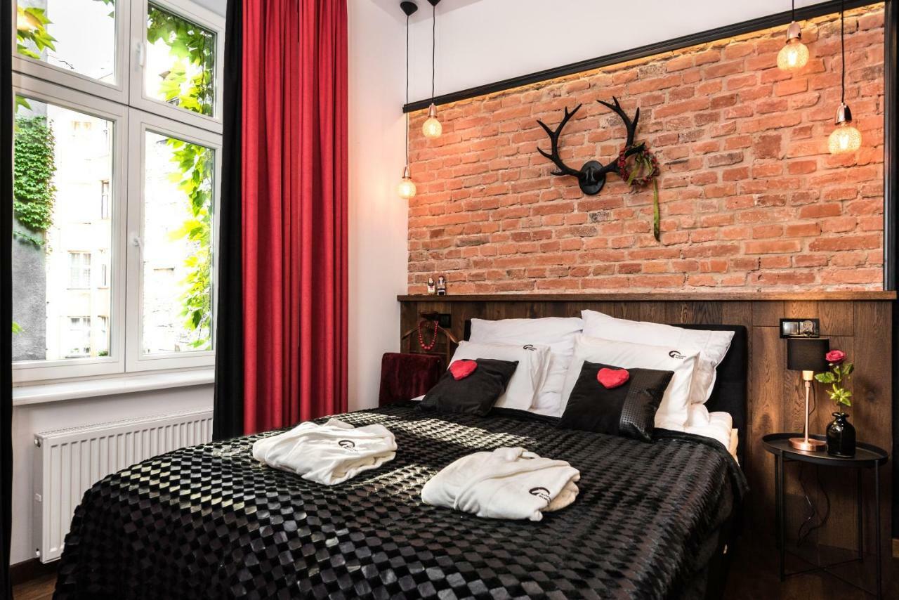 Wooden Horse - New Apartment - Old Town كراكوفيا المظهر الخارجي الصورة