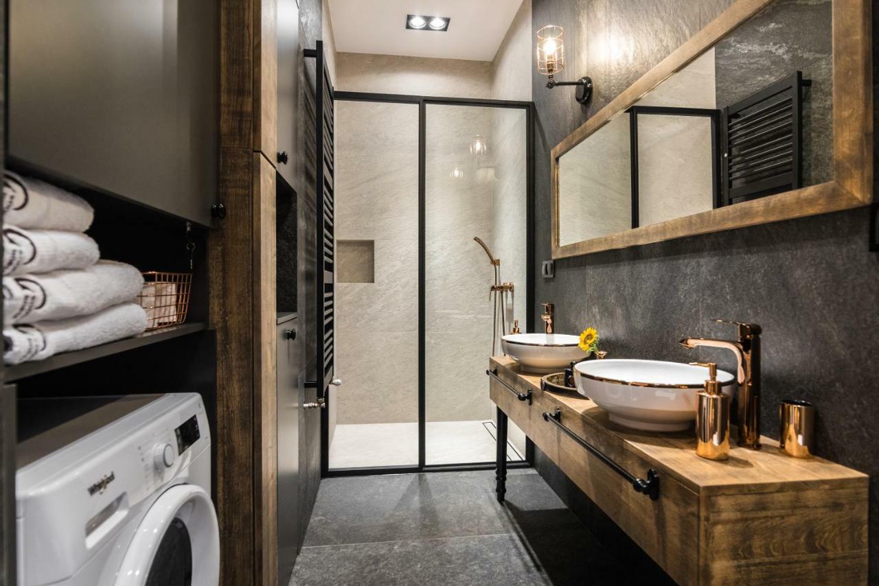 Wooden Horse - New Apartment - Old Town كراكوفيا المظهر الخارجي الصورة