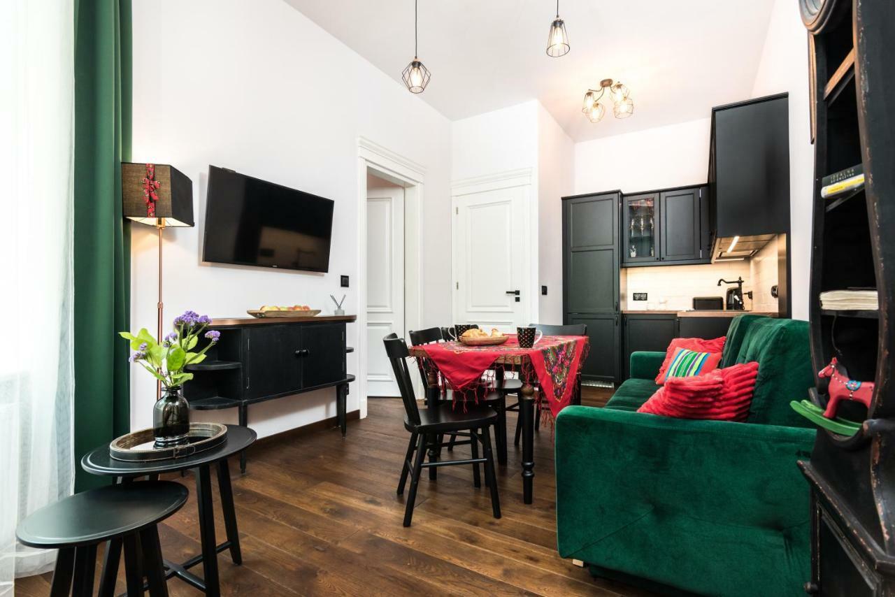 Wooden Horse - New Apartment - Old Town كراكوفيا المظهر الخارجي الصورة
