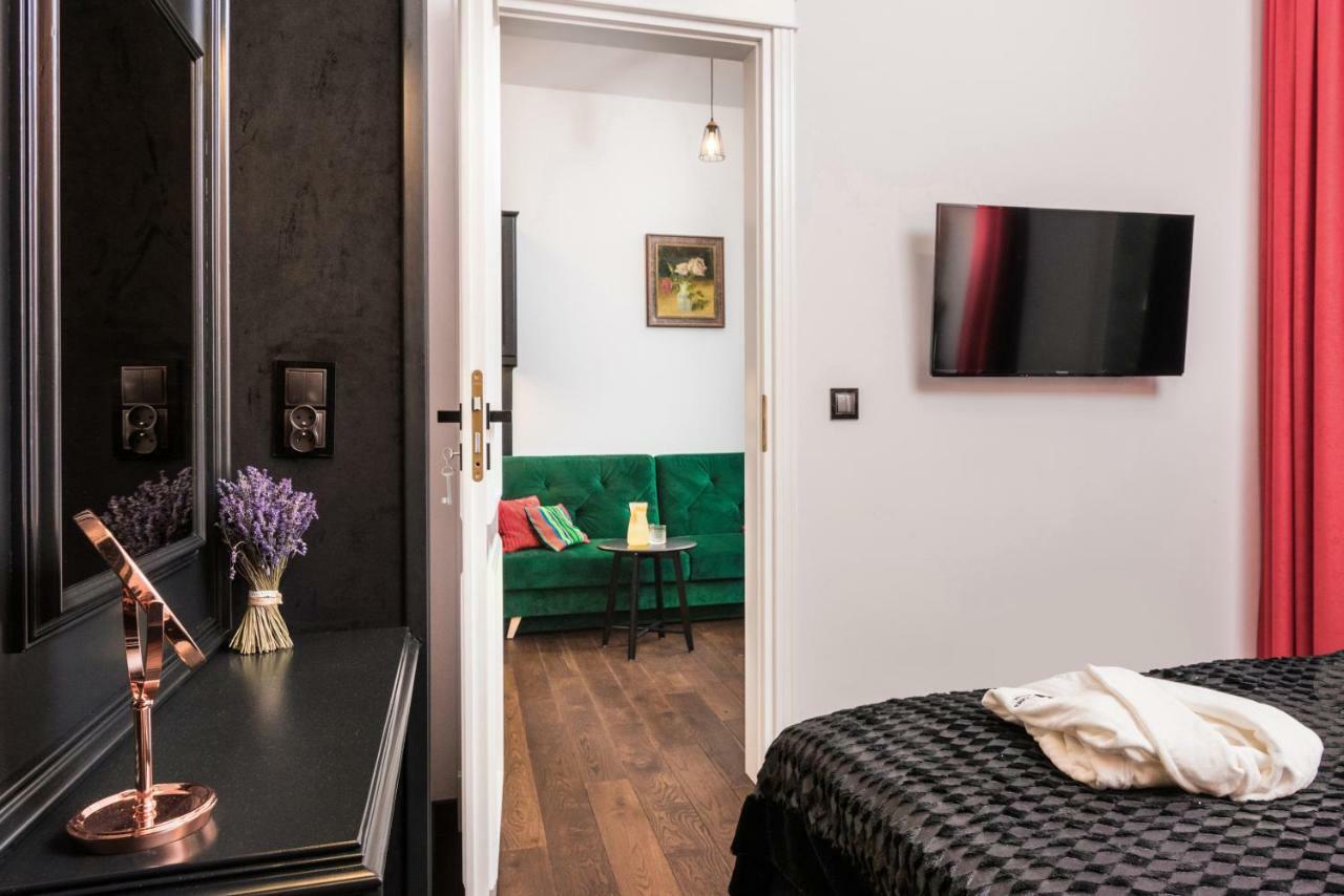 Wooden Horse - New Apartment - Old Town كراكوفيا المظهر الخارجي الصورة